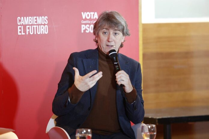 Carlos Martínez, secretario general del PSOE en Castilla y León, durante una declaración