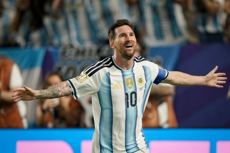 Lionel Messi celebrando un gol durante el partido Argentina vs. Argelia en el Mundial 2026
