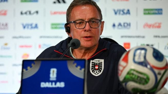 Ralf Rangnick, entrenador de Austria, durante una conferencia de prensa previa al partido contra Argentina