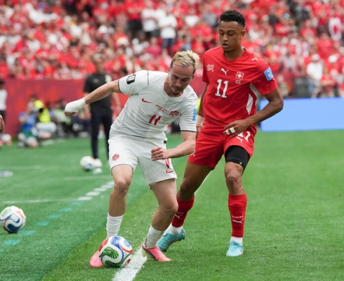 Jugadores de Suiza celebrando tras el gol de Rubén Vargas ante Canadá en el Mundial 2026