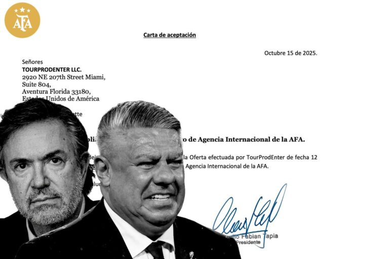 Claudio Tapia, presidente de la AFA, durante una conferencia de prensa
