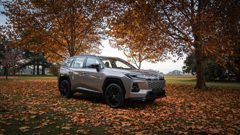 Toyota RAV4 y bZ4X presentados en Argentina