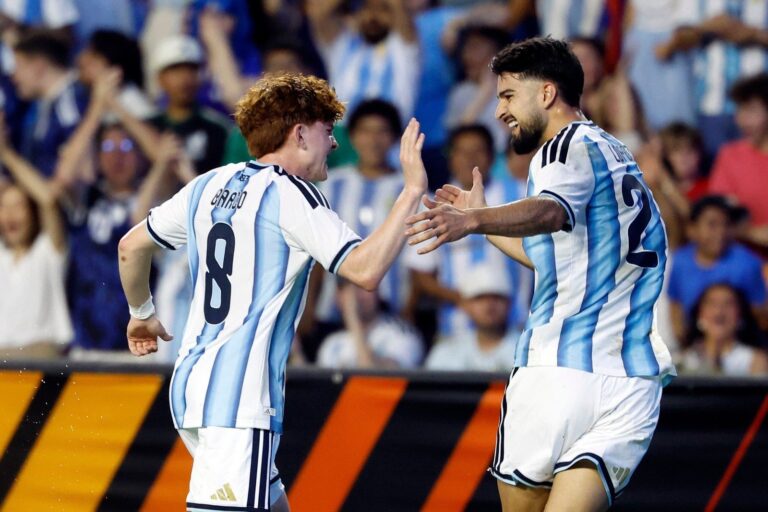 Partido amistoso Argentina vs Islandia en el Jordan-Hare Stadium de Alabama