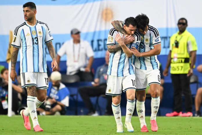 Jugadores de la selección argentina celebrando la victoria ante Cabo Verde en el Mundial 2026