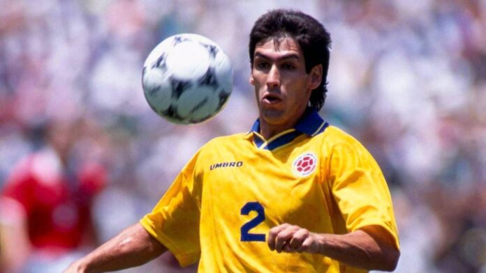 Andrés Escobar con la camiseta de la Selección Colombia durante el Mundial de 1994