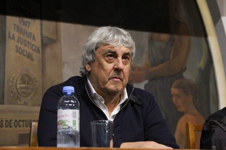 Conferencia de prensa de la CGT en la sede de Azopardo