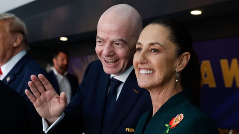 Claudia Sheinbaum entrega el Balón de Oro a Rodri en la final del Mundial 2026