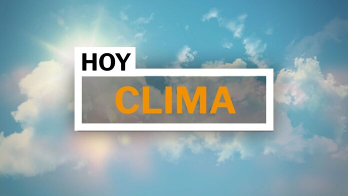 Vista de la ciudad de Encarnación con cielo despejado