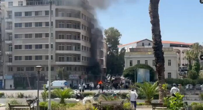 Vista del hotel Four Seasons en Damasco tras la explosión de dos bombas