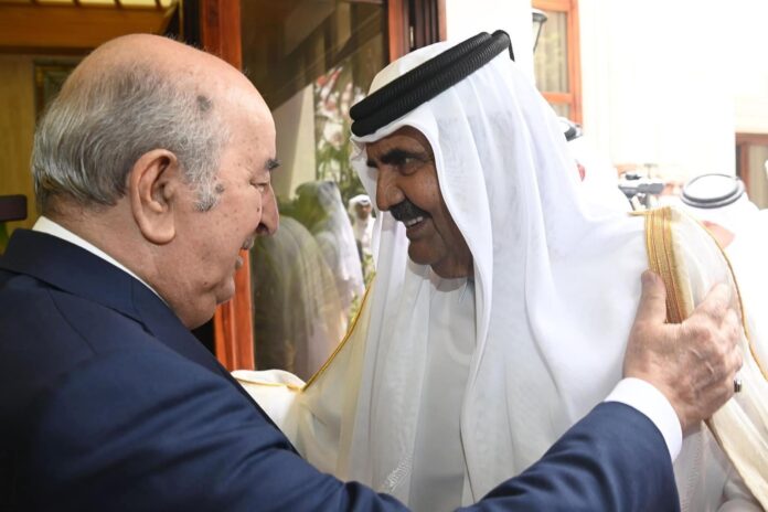 Fotografía del ex emir de Qatar Hamad bin Khalifa al Thani