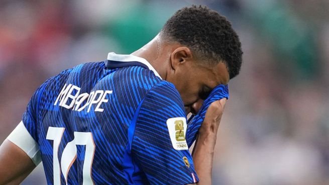 Kylian Mbappé durante el partido Francia vs España en semifinales del Mundial 2026