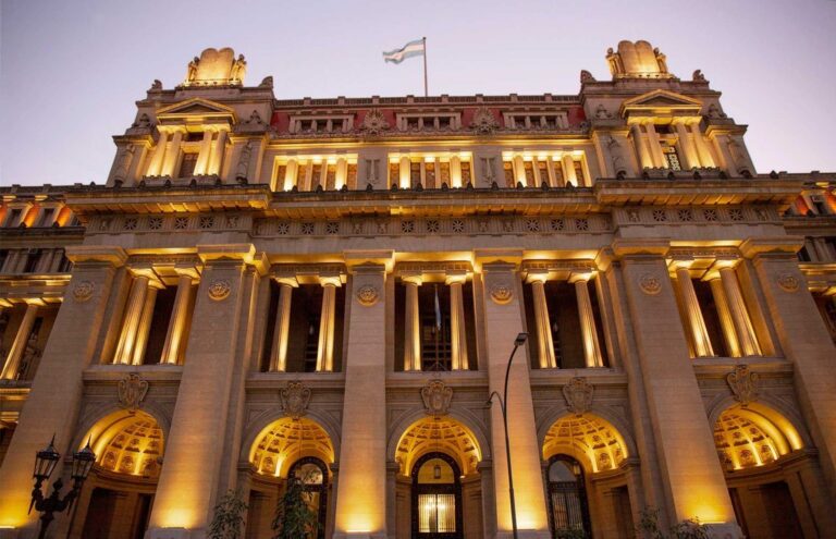 Fachada de la Corte Suprema de Justicia de la Nación en Buenos Aires