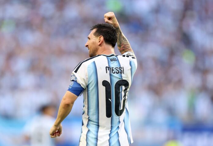 Jugadores de la Selección argentina celebrando en un partido de cuartos de final de un Mundial