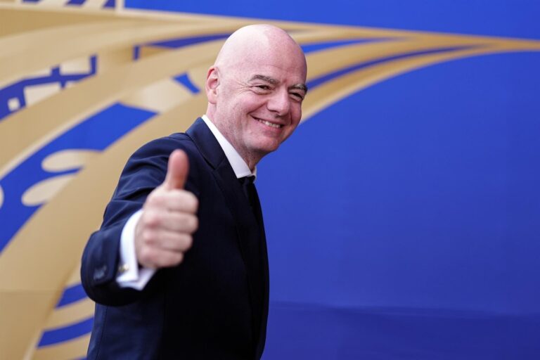 Gianni Infantino durante una conferencia de prensa