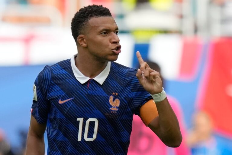 Kylian Mbappé celebrando un gol en el Mundial 2026