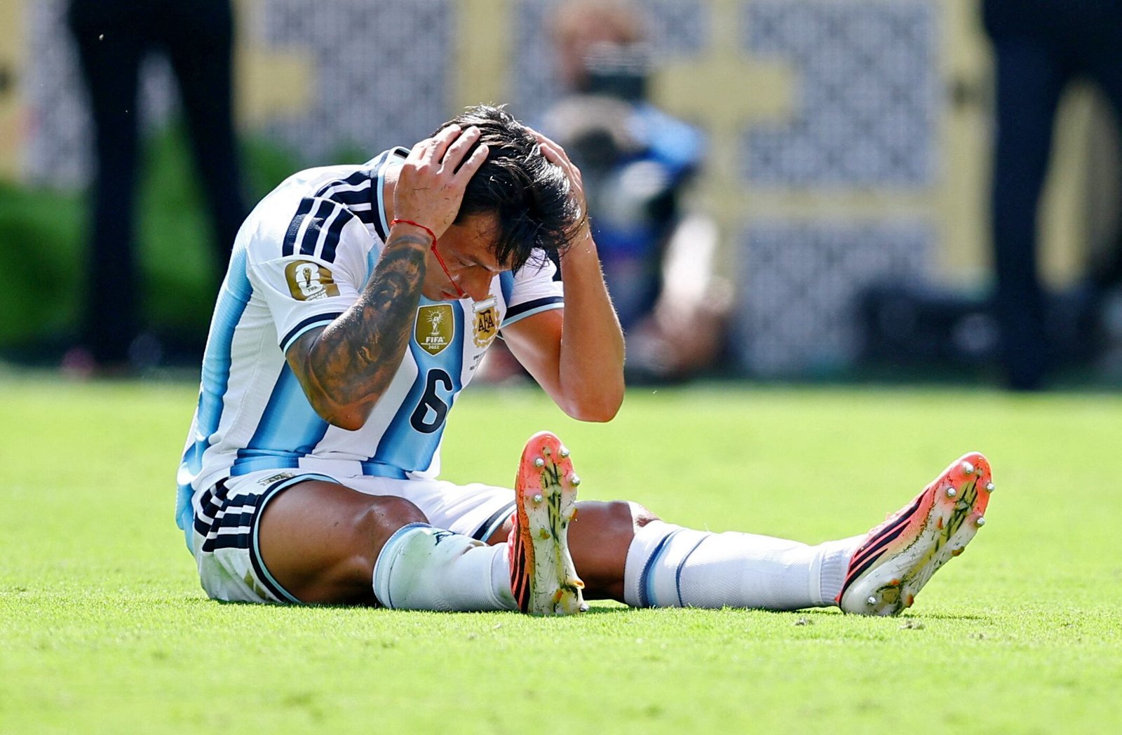 Lisandro Martínez sufrió una lesión muscular en la final del Mundial