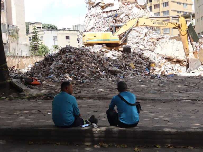 Vista de daños tras terremotos en Venezuela