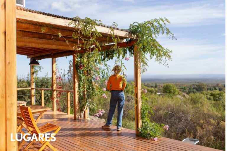 Cabañas de madera con vista a las sierras de Traslasierra