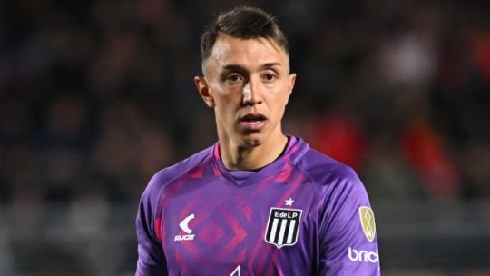 Fernando Muslera, arquero de Estudiantes de La Plata, durante un partido