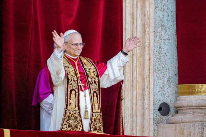 Papa León XIV durante una audiencia en el Vaticano