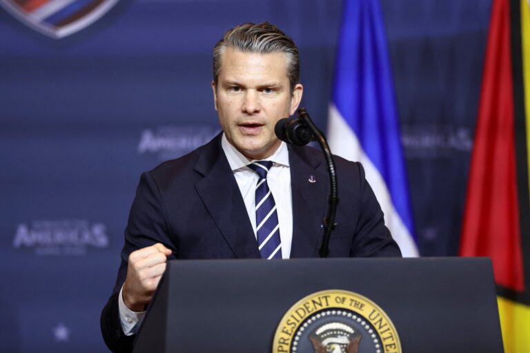 Pete Hegseth en la cumbre de la Coalición contra los Cárteles en Panamá
