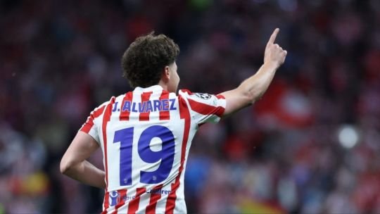 Julián Álvarez entrenando con el Atlético de Madrid