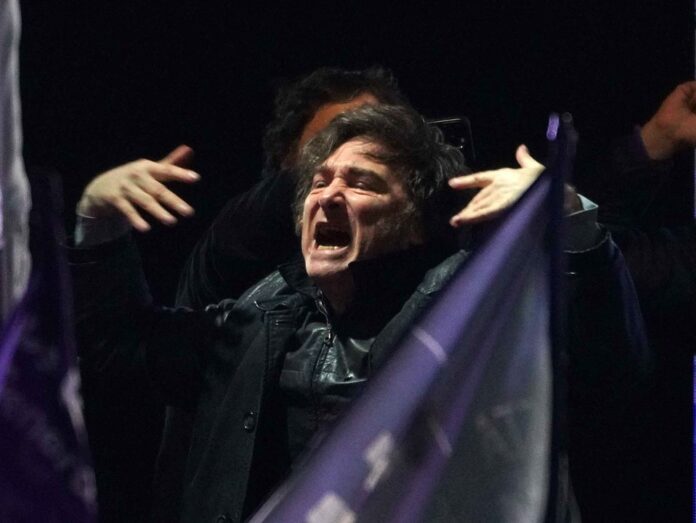 Javier Milei durante su discurso en el colegio ORT