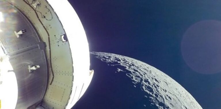 Cohete Falcon 9 de SpaceX en el espacio