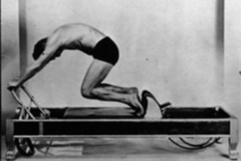 Instructora de pilates Melani Giommetti en el centro Toulouse de Palermo