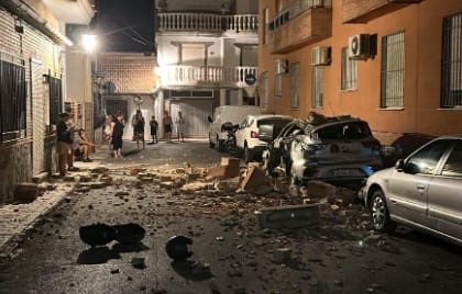 Daños en fachadas tras el sismo en Granada