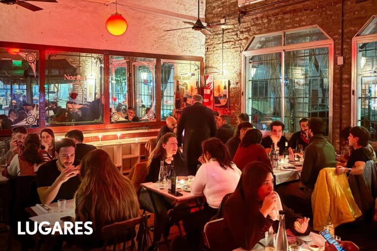 Interior del gastrobar Suma en Villa Crespo