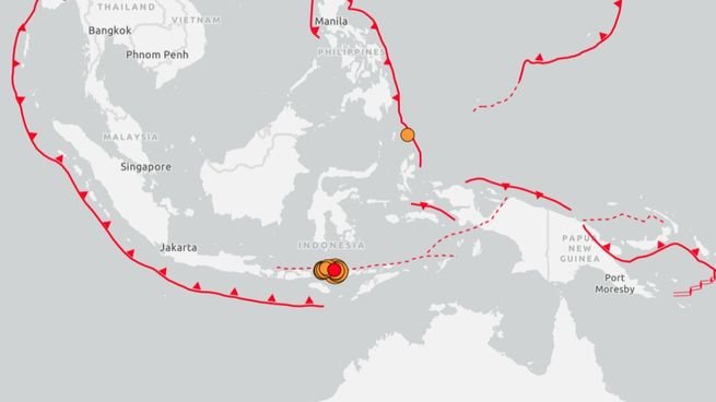 Mapa de la región de Indonesia con la ubicación del epicentro del terremoto