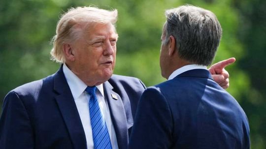 Donald Trump en reunión con su gabinete