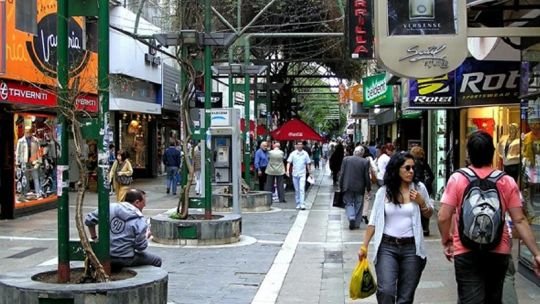 Locales comerciales vacíos en la ciudad de Córdoba