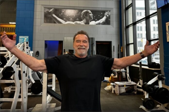 Arnold Schwarzenegger entrenando a los 79 años