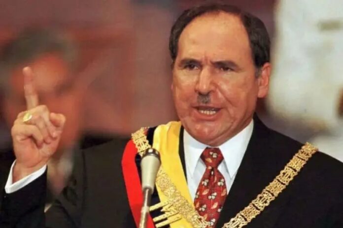 condenan-abdala-bucaram-delincuencia-organizada Abdalá Bucaram, expresidente de Ecuador, durante una comparecencia