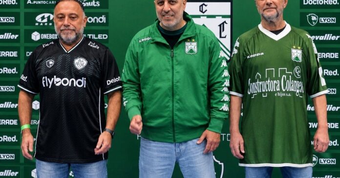 Elecciones en Ferro Carril Oeste: socios votando en el Multideportivo 2