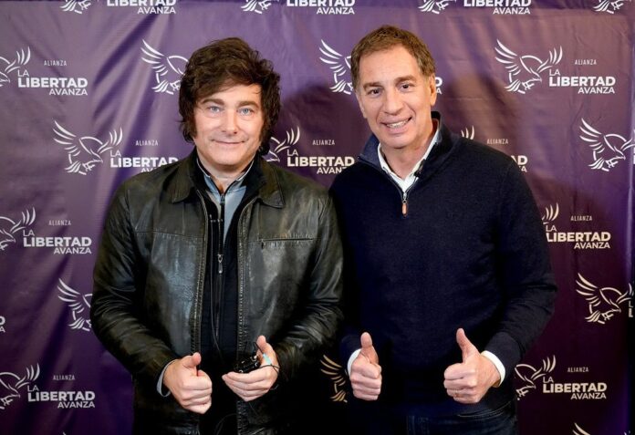 El presidente Javier Milei y Diego Santilli