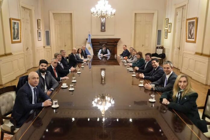 Presidente Javier Milei en reunión de Gabinete en Casa Rosada