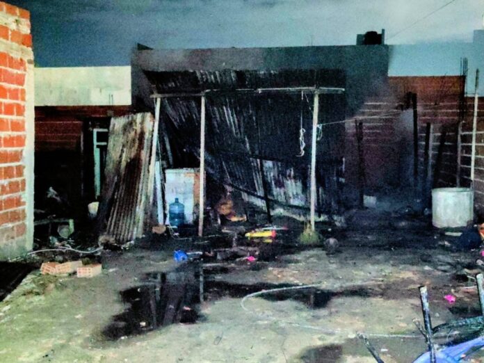 Incendio en vivienda precaria en Berisso